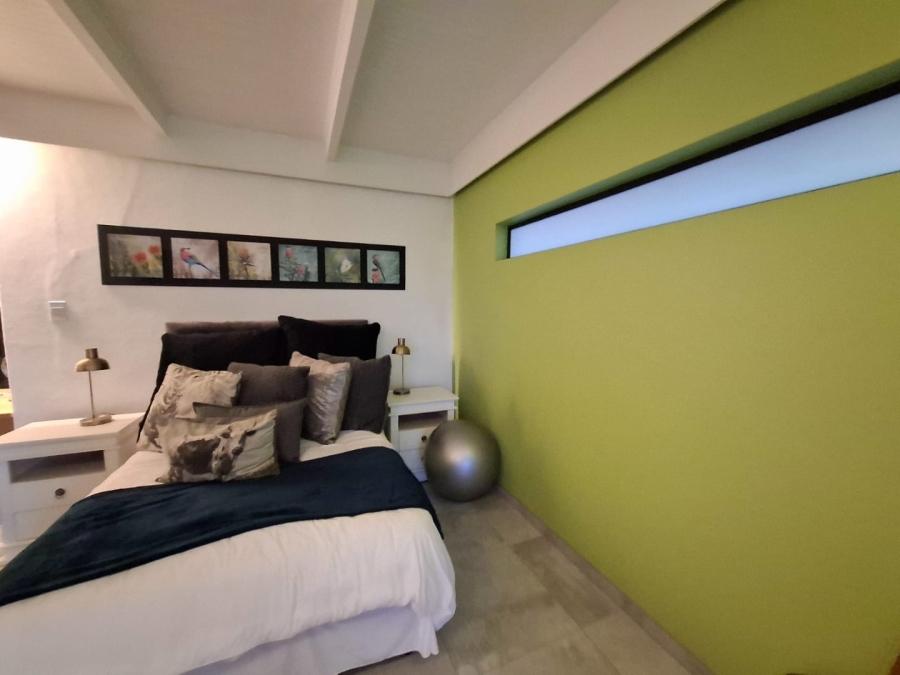 5 Bedroom Property for Sale in Protea Park North West